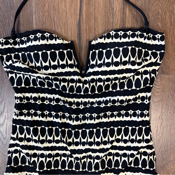 Nanette Lepore Black and White One Piece Swimsuit with Removable Strap SZ LG - Picture 4 of 7
